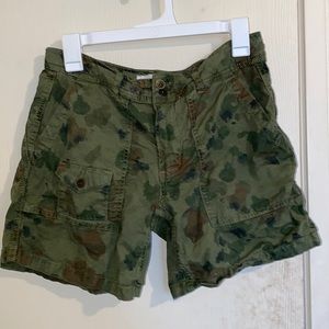 anthropologie camo shorts